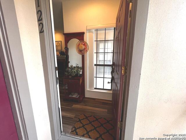 Image 21 of 26 For 11839 Parliament  2122