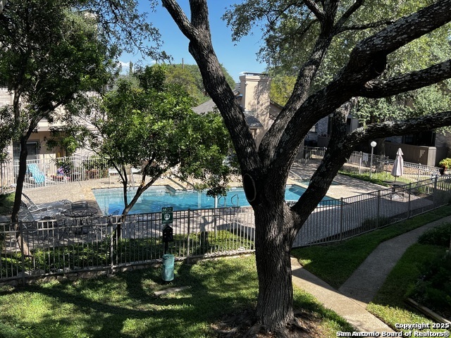 Image 26 of 26 For 11839 Parliament  2122