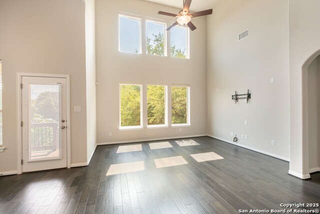 Image 7 of 42 For 27915 Dana Creek Dr