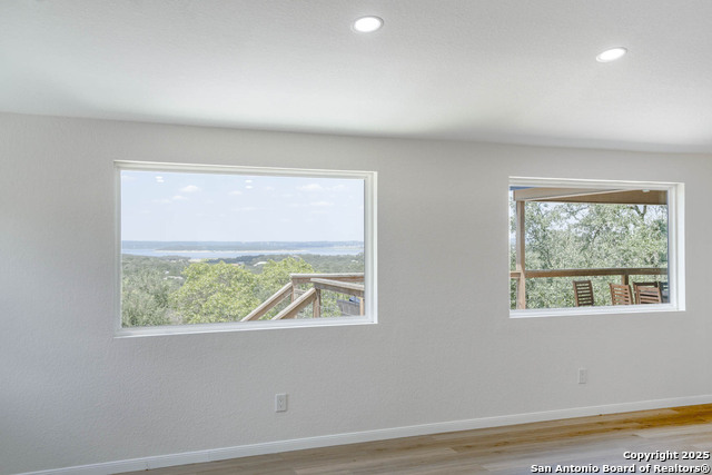 Image 12 of 30 For 268 White Oak