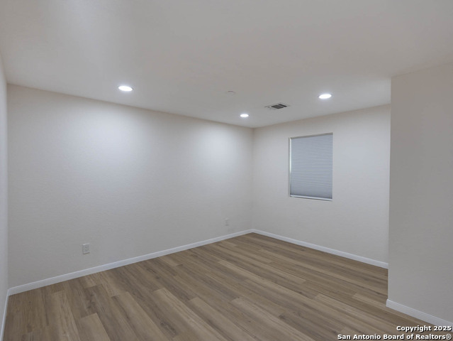 Image 16 of 30 For 268 White Oak