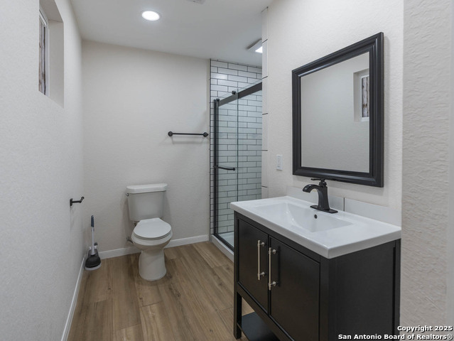 Image 21 of 30 For 268 White Oak