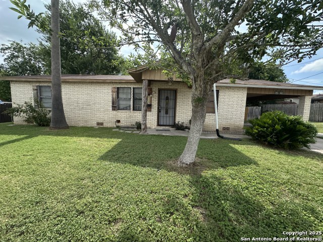 Details for 405 9th S , Kenedy, TX 78119