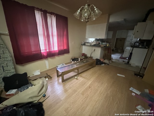 Image 7 of 17 For 405 9th S 