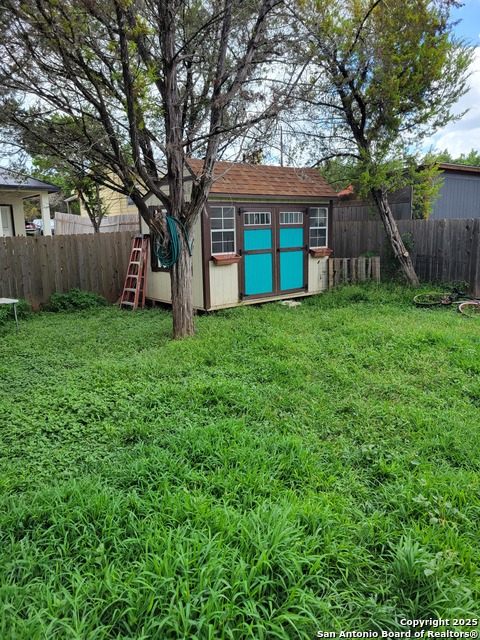 Image 17 of 19 For 1223 Green Hill