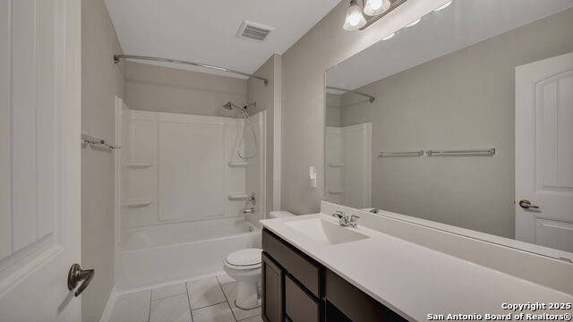 Image 18 of 20 For 6230 Travis Smt