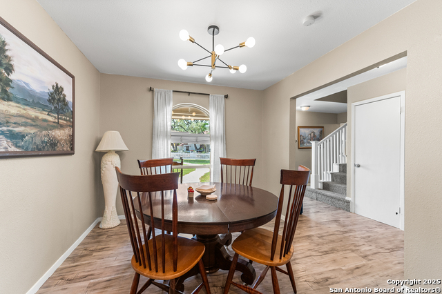 Image 14 of 40 For 6722 Lazyridge Dr