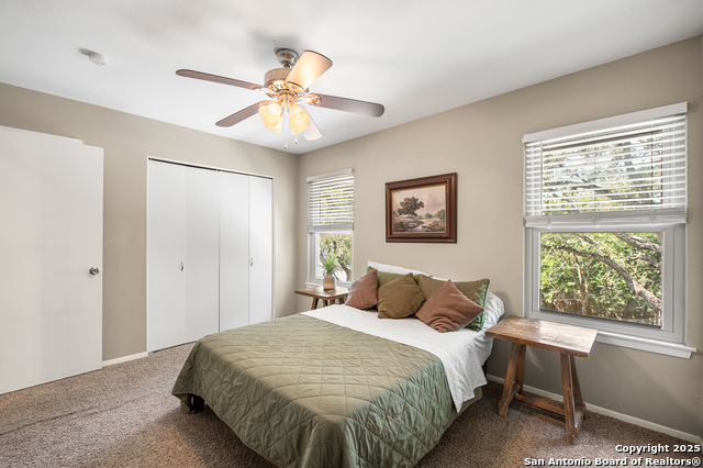 Image 22 of 40 For 6722 Lazyridge Dr