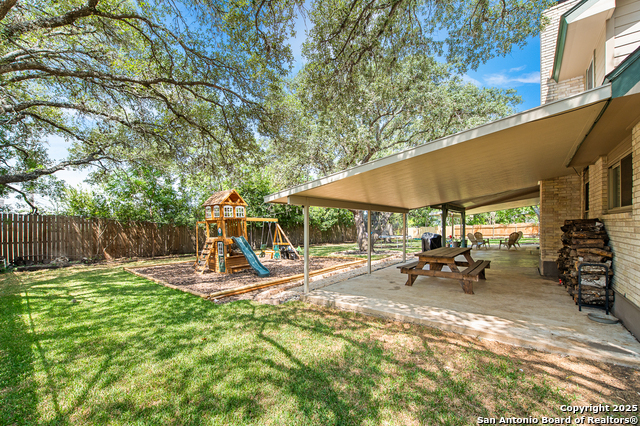 Image 33 of 40 For 6722 Lazyridge Dr