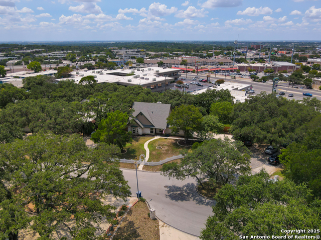 Image 35 of 40 For 6722 Lazyridge Dr