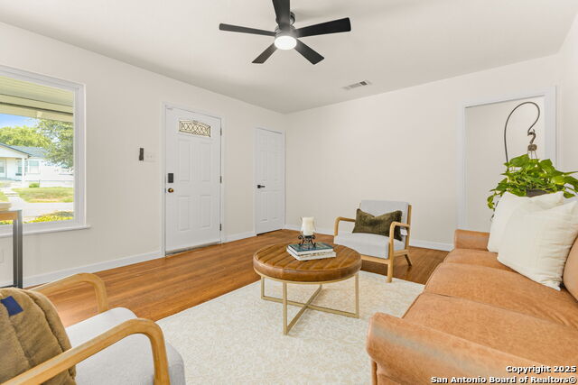 Image 8 of 32 For 626 Sutton  