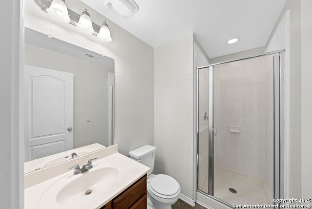 Listing photo id 13 for 4503 Stetson View