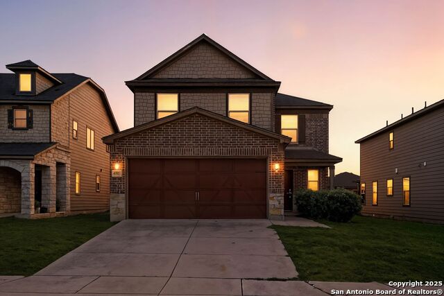 Listing photo id 0 for 4503 Stetson View
