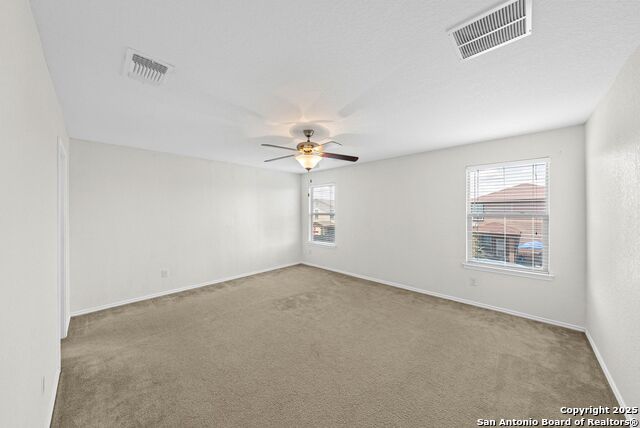 Listing photo id 19 for 4503 Stetson View