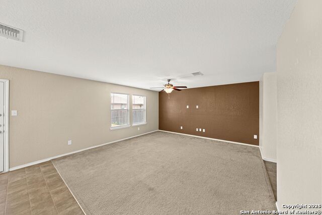 Listing photo id 4 for 4503 Stetson View