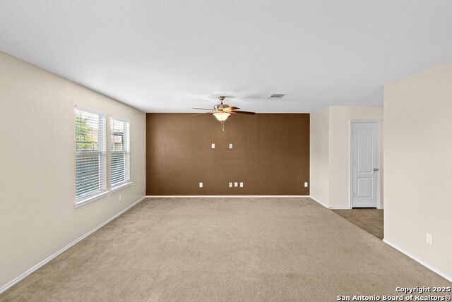 Listing photo id 5 for 4503 Stetson View