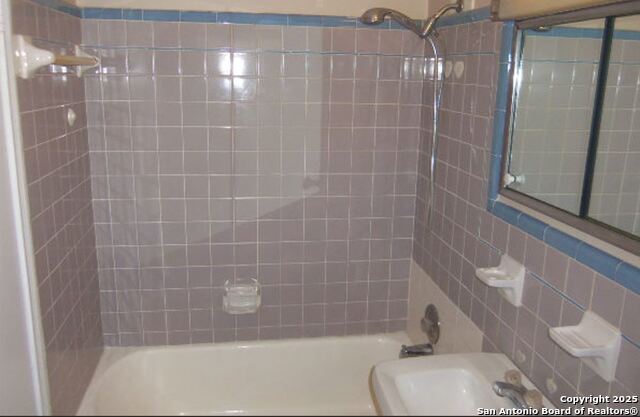 Image 14 of 25 For 413 Brees