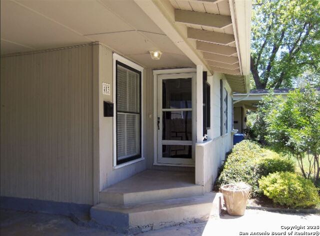 Image 2 of 25 For 413 Brees