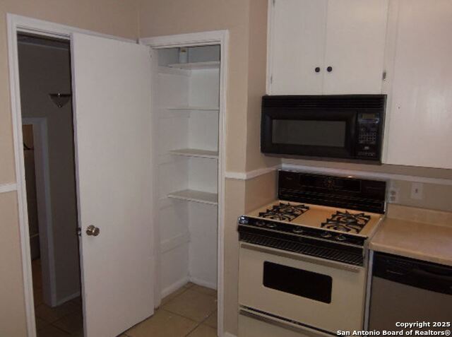 Image 9 of 25 For 413 Brees