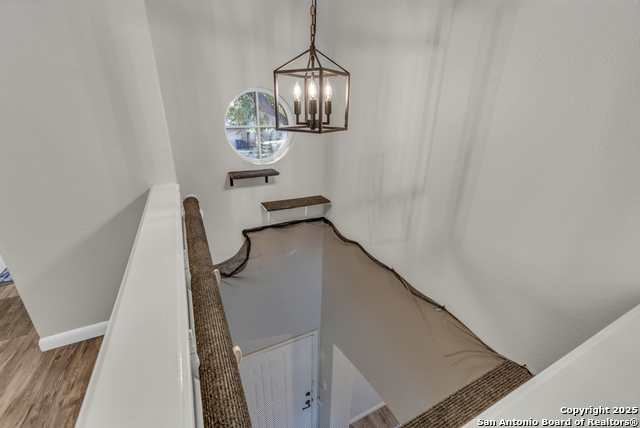 Image 17 of 42 For 197 Tapwood  