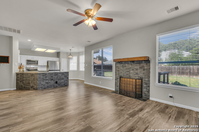 Image 7 of 42 For 197 Tapwood  