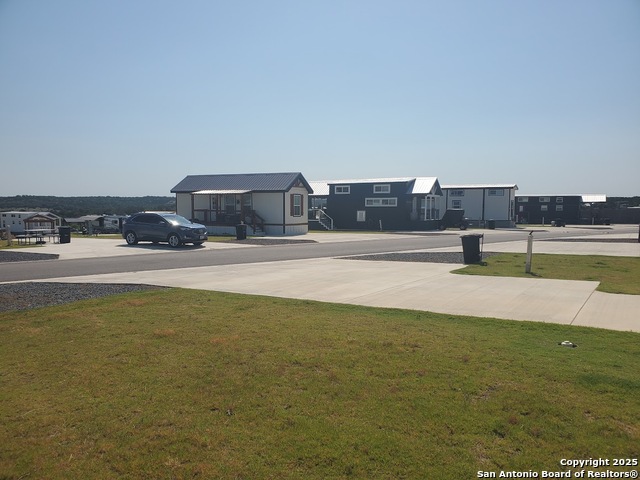 Image 10 of 13 For 5386 Ranch Road 1376 #142