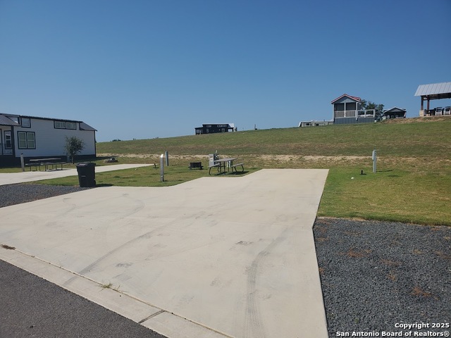 Image 12 of 13 For 5386 Ranch Road 1376 #142