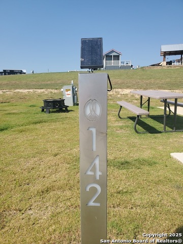 Image 2 of 13 For 5386 Ranch Road 1376 #142