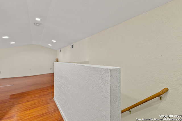 Listing photo id 21 for 195 Harville
