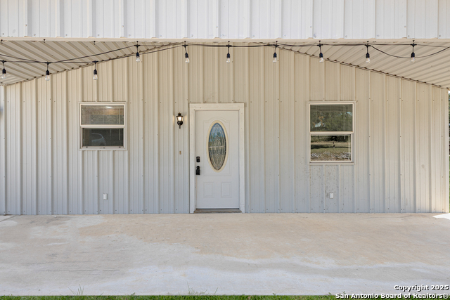 Listing photo id 3 for 195 Harville