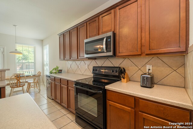 Image 11 of 42 For 234 Turnberry Dr