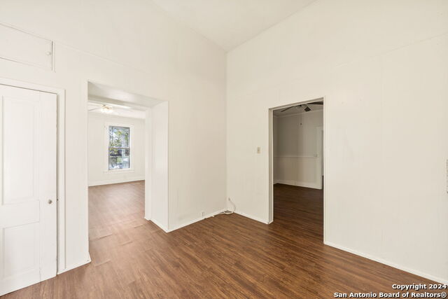 Image 14 of 22 For 114 Short St