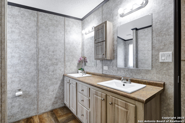 Image 24 of 31 For 146 Tejas Trail