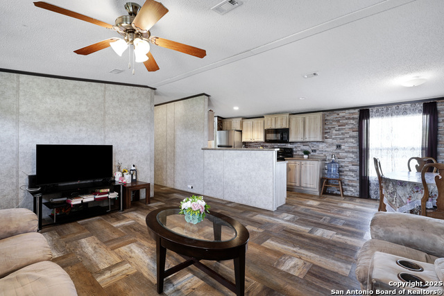 Image 6 of 31 For 146 Tejas Trail