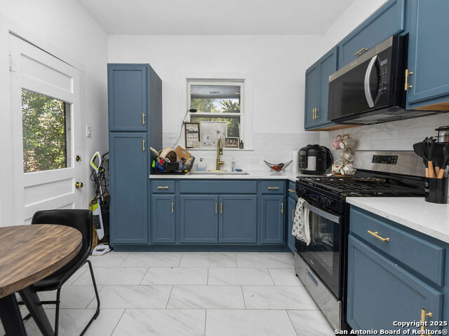 Image 6 of 50 For 940 Mulberry