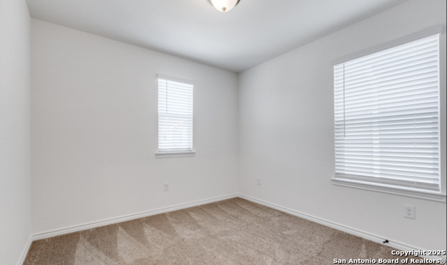 Image 9 of 13 For 14839 Vance Jackson  405