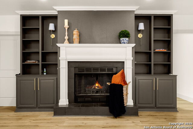 Listing photo id 9 for 446 Forrest Hill