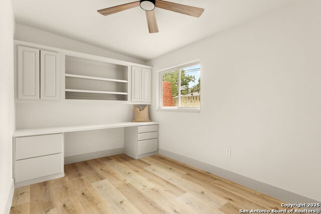 Listing photo id 11 for 446 Forrest Hill