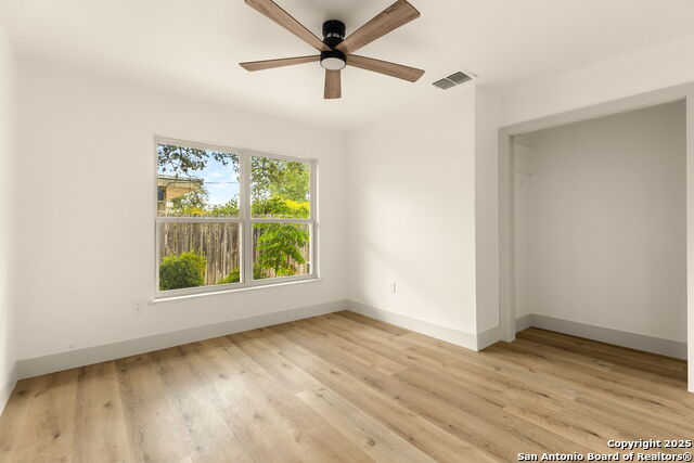 Listing photo id 16 for 446 Forrest Hill