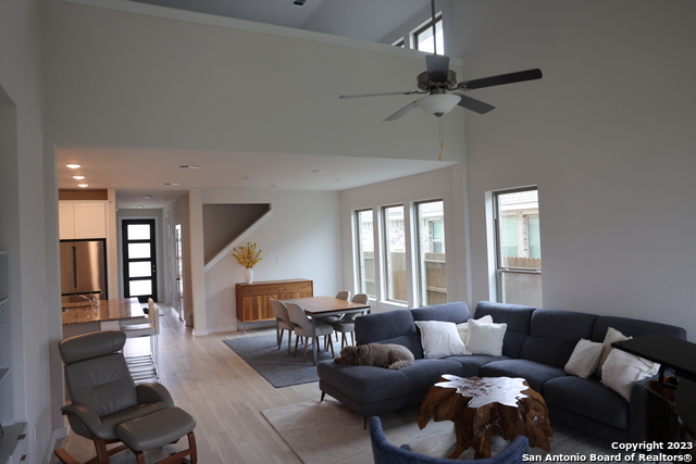 Image 15 of 33 For 8711 Bronc Dust