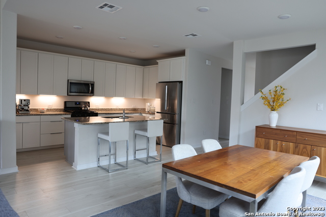 Image 8 of 33 For 8711 Bronc Dust