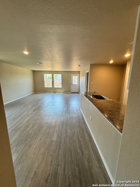 Image 22 of 36 For 8027 Chanting Bend