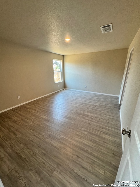 Image 25 of 36 For 8027 Chanting Bend