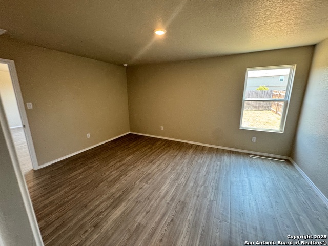 Image 28 of 36 For 8027 Chanting Bend