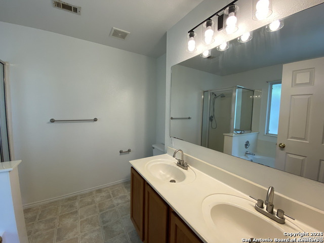 Image 12 of 26 For 5911 Twin Oaks
