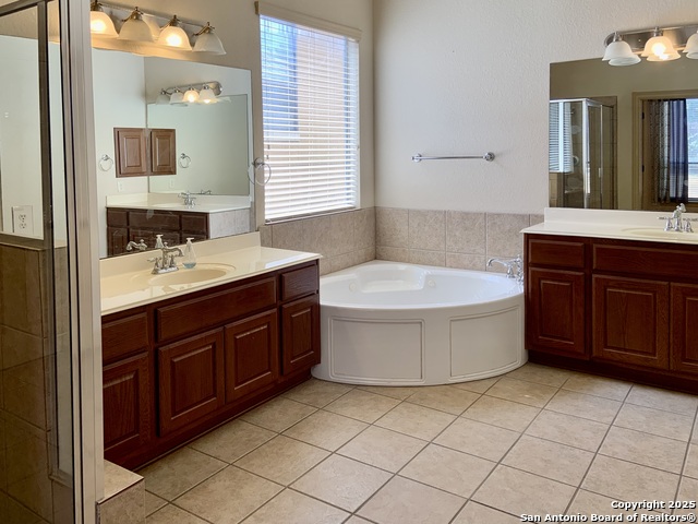 Image 23 of 41 For 1119 Via Belcanto