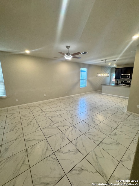 Image 12 of 27 For 9927 Rancho Real