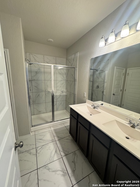 Image 26 of 27 For 9927 Rancho Real