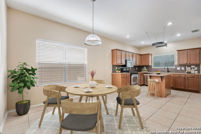 Listing photo id 9 for 9550 Nueces Canyon