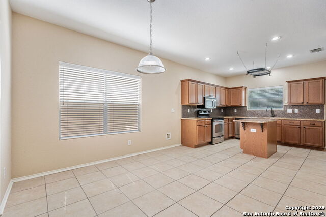 Listing photo id 10 for 9550 Nueces Canyon
